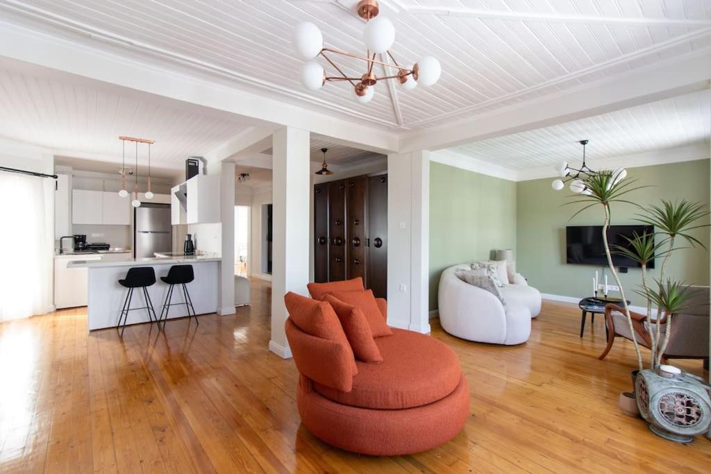 Historic 2br Gem In Downtown Sisli Ac In Apartment *